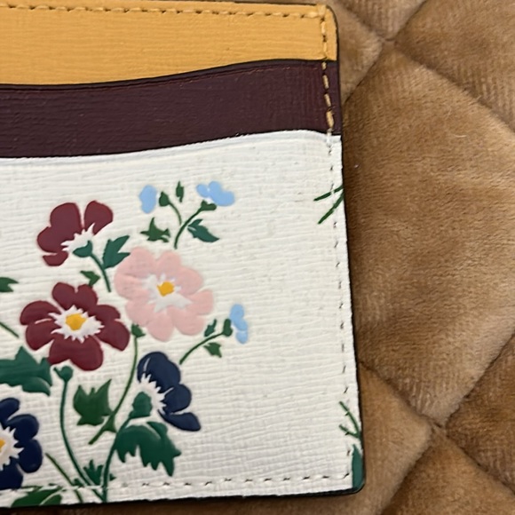 Kate Spade New York Morgan Cluster Floral Embossed Card Case - Picture 6 of 6